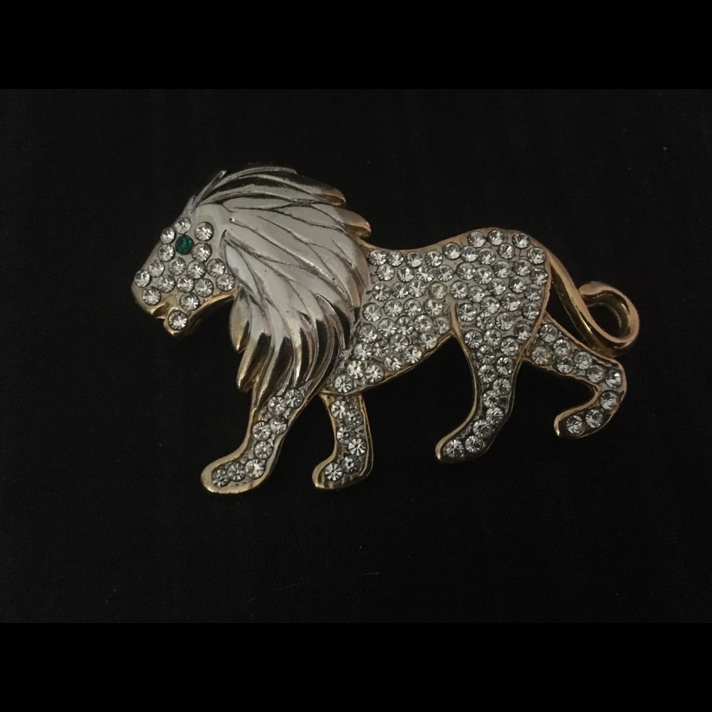 Vintage Lion Brooch - Picture 2 of 5